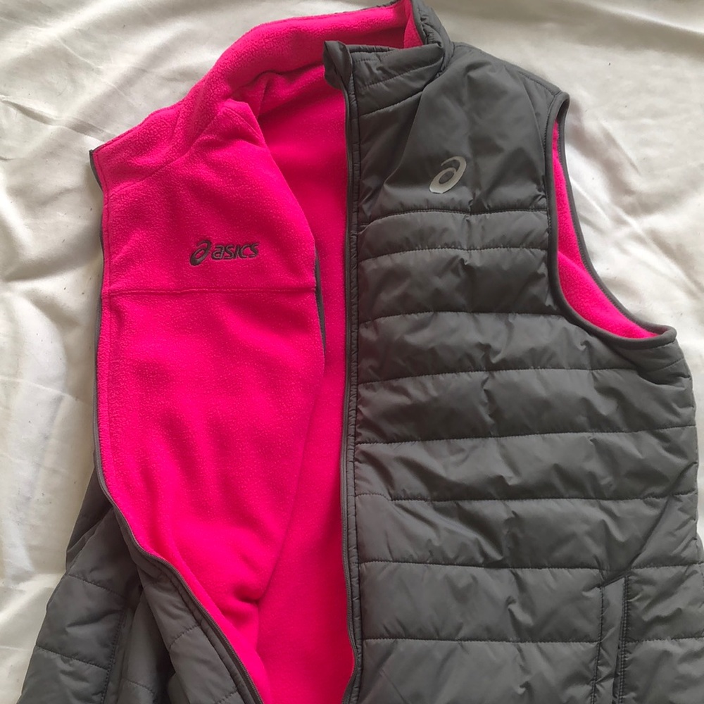 Reversible ASICS vest!!! - Picture 4 of 5